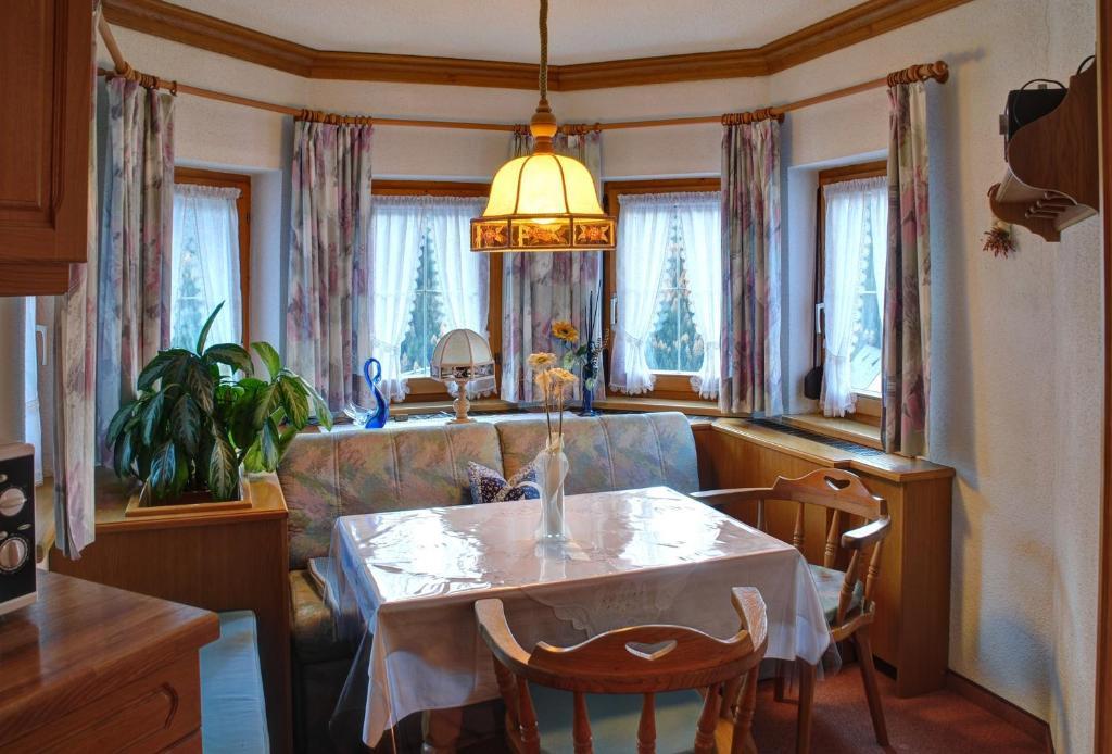 Gaestehaus Resi Jerzens Extérieur photo