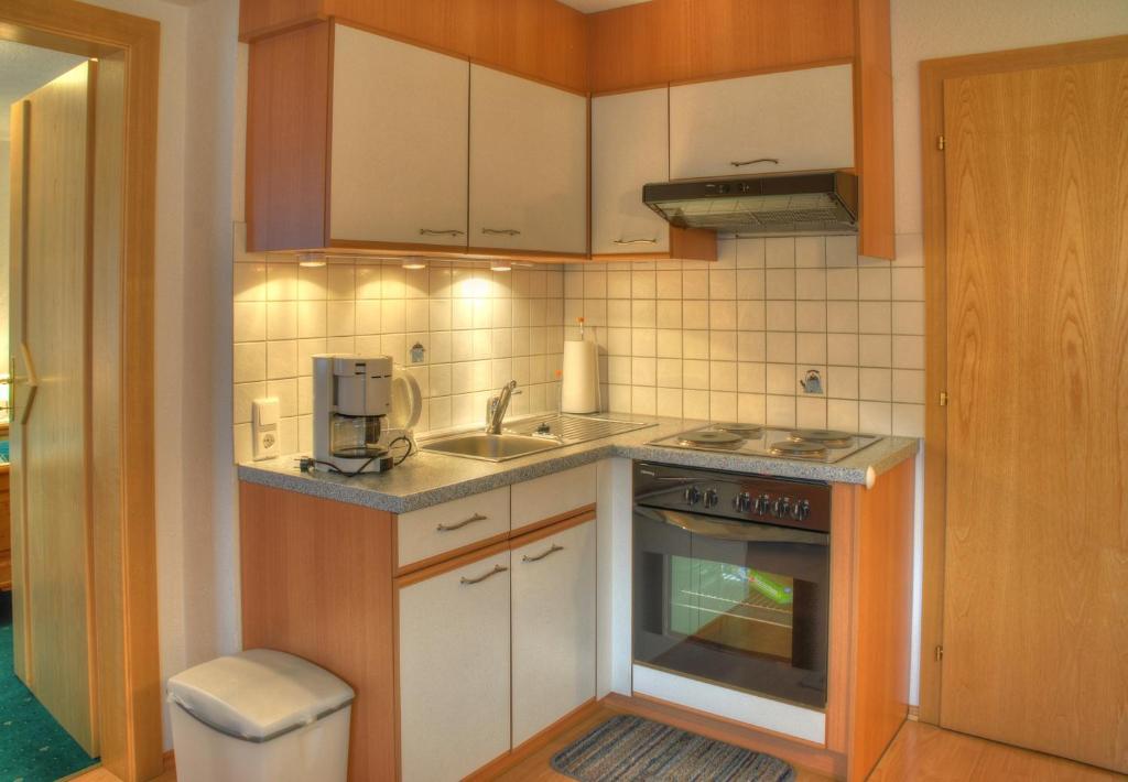 Gaestehaus Resi Jerzens Chambre photo